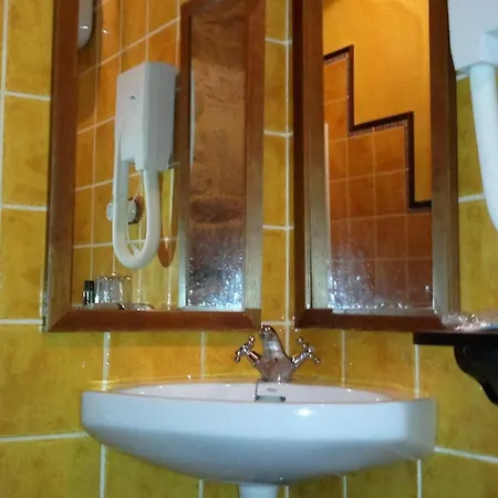 Pazo Da Escola A Moreira